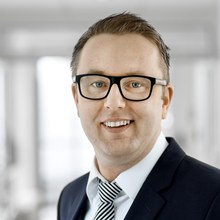 Dr. Christian Flick